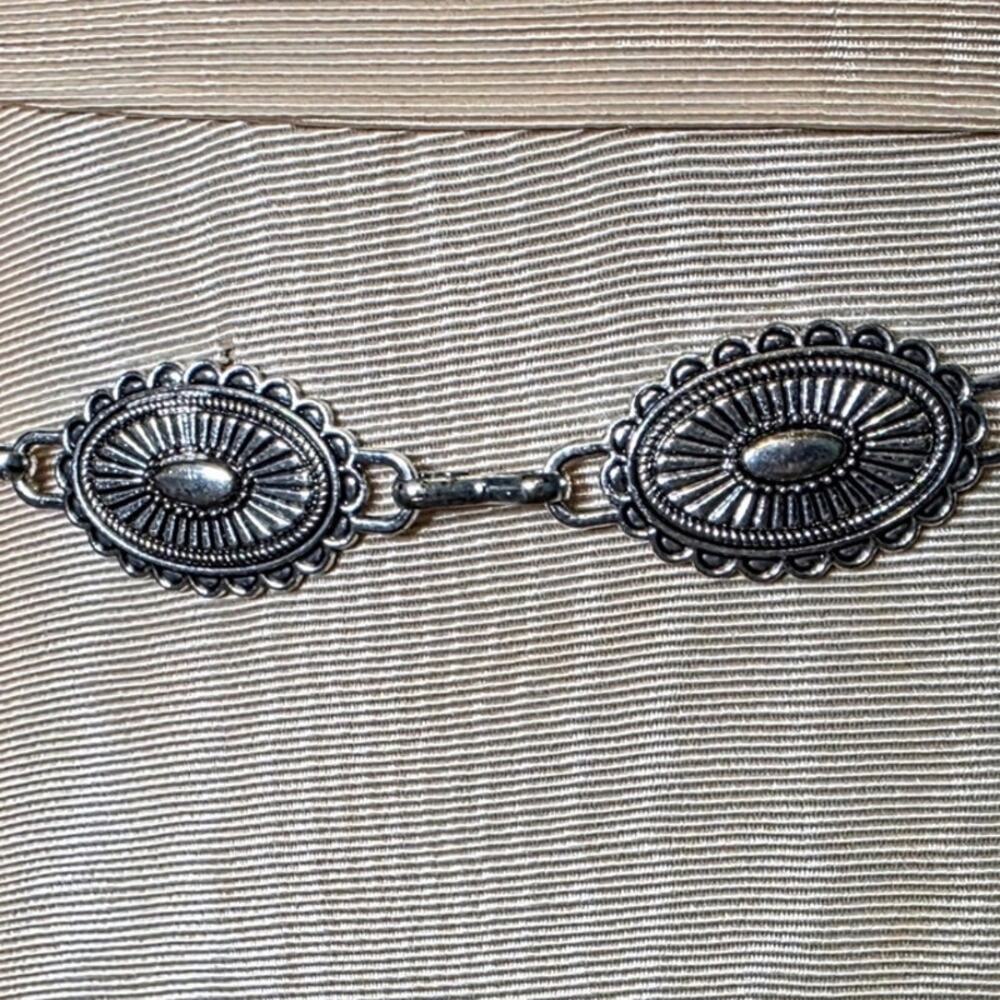 Women Waist Belt Thin Belts With Carved‎ Flower Concho 44"